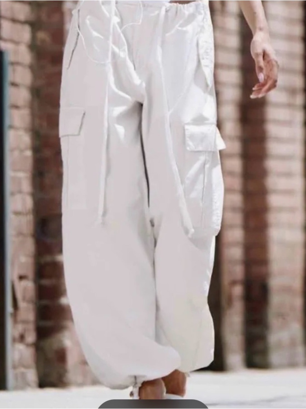 Good American White Cargo  Pants